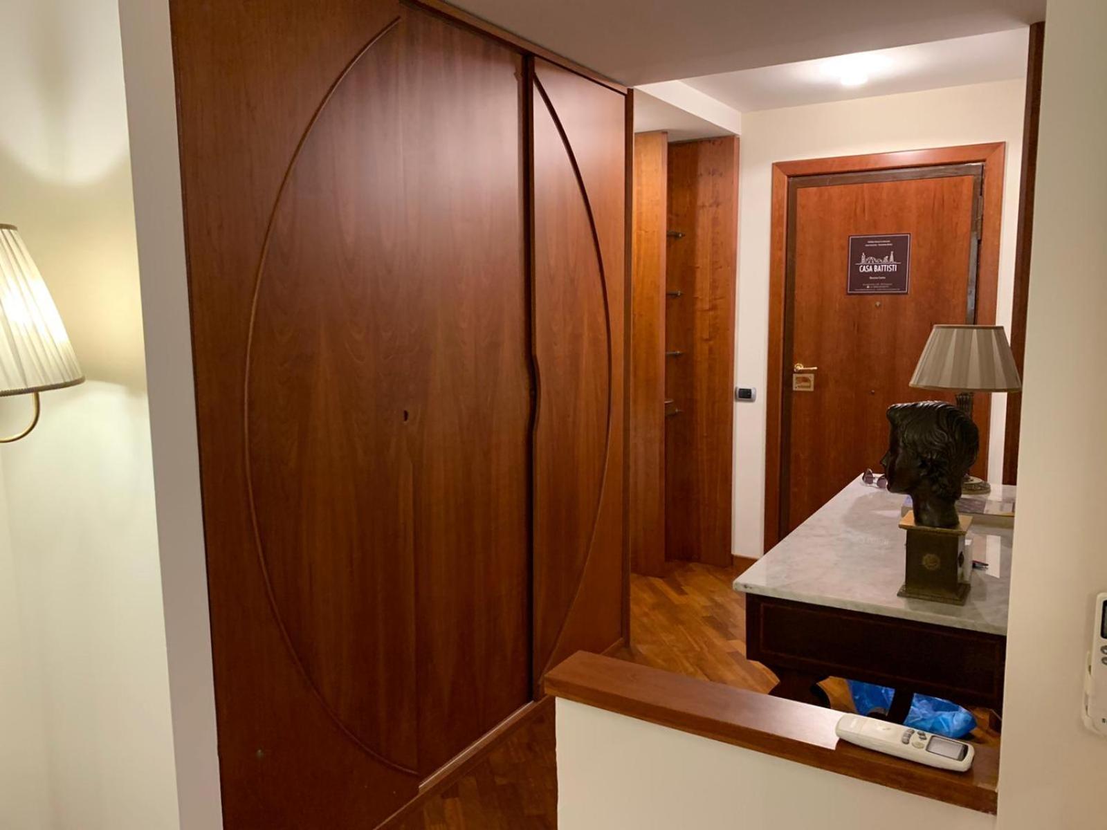 Casa Battisti Messina Guest House In Centro Citta, Ideale Per Famiglie O Gruppi Exterior foto