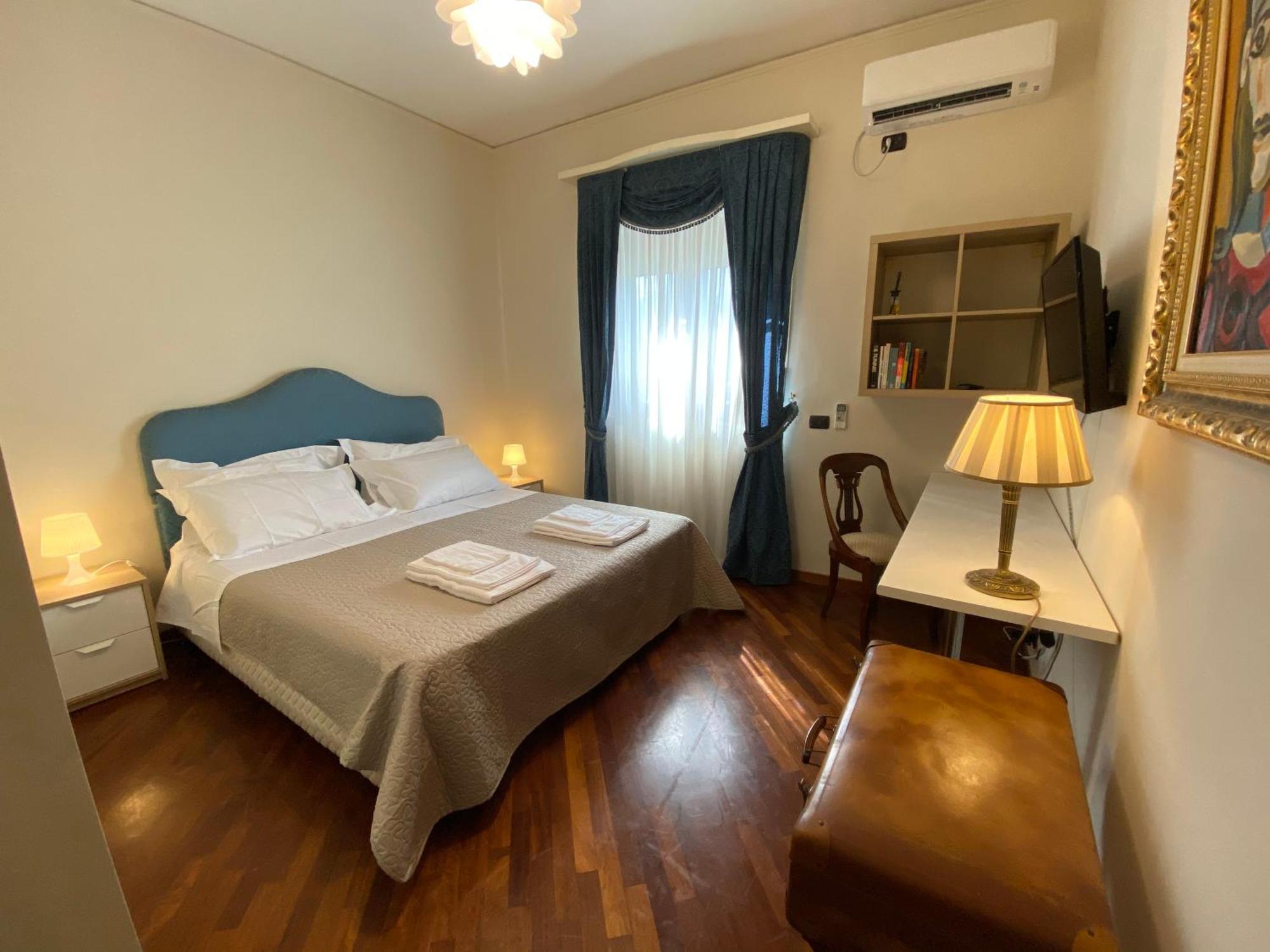 Casa Battisti Messina Guest House In Centro Citta, Ideale Per Famiglie O Gruppi Exterior foto